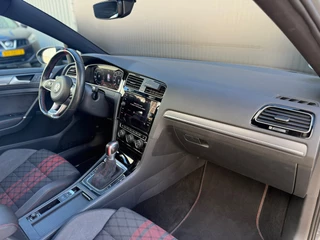Volkswagen Golf Volkswagen GOLF 2.0 TSI GTI TCR AKRA/PANO/CAMERA/ACC/MATRIX - afbeelding nr 26