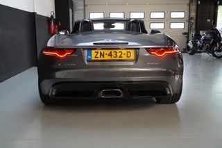 Jaguar F-Type Jaguar F-Type P300, 2.0T R-Dynamic like new (2019) - afbeelding nr 39