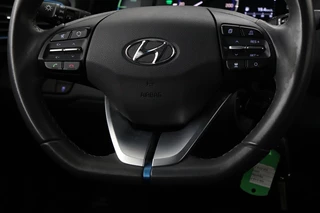 Hyundai IONIQ Hyundai IONIQ 1.6 GDi i-Motion | Adaptive cruise | Camera |  Navigatie | Climate control | PDC | Bluetooth | DAB | LED - afbeelding nr 8