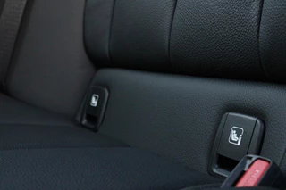 BMW 1 Serie BMW 1-serie 120i Business Edition Plus HEAD-UP LEDER KEYLESS - afbeelding nr 51