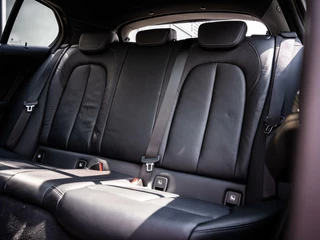 BMW 1 Serie BMW 1-serie M135i xDrive High Executive|PANO|MAXTON|19'' - afbeelding nr 13