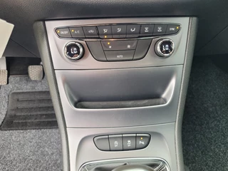 Opel Astra Opel Astra 1.0 Turbo Online Edition Trekhaak, camera, navigatie enz - afbeelding nr 16