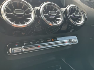 Mercedes-Benz GLA Mercedes-Benz GLA 250 e AMG-Line PHEV Carplay Cam Sfeerverl Led Voorklimatisering Uitstraling! - afbeelding nr 46