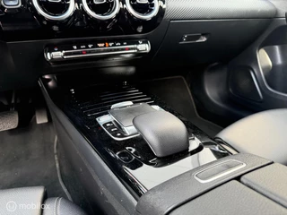Mercedes-Benz A-Klasse Mercedes A-klasse 220 Premium Plus AMG optiek/LED/Clima/19