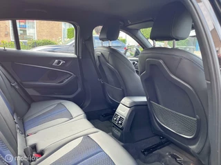 BMW 1 Serie BMW 1-serie 118i M Sport Executive | 12 MAANDEN GARANTIE - afbeelding nr 24