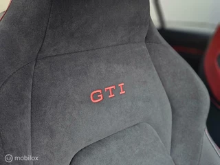Volkswagen Golf Volkswagen Golf 2.0 TSI GTI Clubsport 45 Pano/Akrapovic/HUD/H&K - afbeelding nr 23