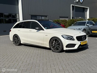 Mercedes-Benz C-Klasse Mercedes C-klasse Estate C43 AMG 4MATIC Panodak Leer AMG uitlaat Burmeister Camera 19 INCH - afbeelding nr 9