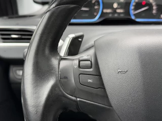 Peugeot 2008 Peugeot 2008 1.2 PureTech Allure 2e Eigenaar,Navi,Pano,Clima,Cruise,PDC,Automaat,N.A.P,APK tot 01-2026 - afbeelding nr 13