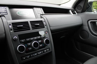 Land Rover Discovery Sport Clima|Cruise|Navi|Camaera|TrekgaakLM-Velgen|Audio - Grijs kenteken - afbeelding nr 24