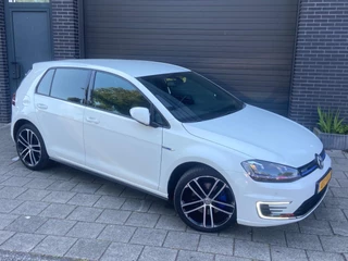 Volkswagen Golf Volkswagen Golf 1.4 TSI GTE DSG/XENON/CAMERA/SPORTSEATS - afbeelding nr 4