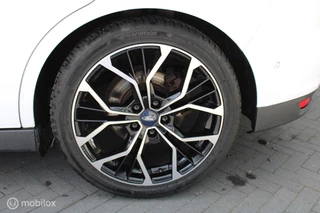 Ford C-MAX Ford C-Max 1.0 Edition Plus|125Pk|Navi|Trekhaak|Boekjes - afbeelding nr 2