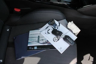 Peugeot 208 Peugeot 208 1.2 PureTech GT | Clima | Camera | Navi | Blind spot - afbeelding nr 25