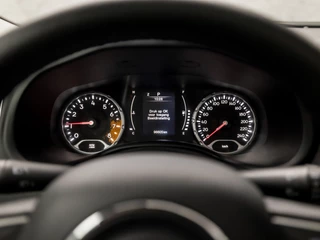 Jeep Renegade Jeep Renegade 1.4 MultiAir Longitude 141Pk Automaat (PANORAMADAK, NAVIGATIE, CRUISE, GETINT GLAS, SPORTSTOELEN, BLUETOOTH, PARKEERSENSOREN, NIEUWE APK, NIEUWSTAAT) - afbeelding nr 21