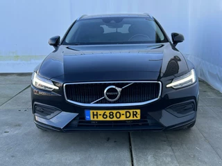 Volvo V60 Volvo V60 2.0 T4 191pk AUTOM. Momentum Pro NAVI + CAMERA I TREKHAAK I ORG.NL + NAP - afbeelding nr 3