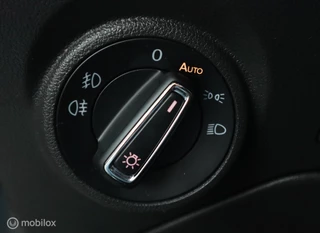 SEAT Leon Seat Leon ST TSI 110 PK H6 FR Style Intense Navigatie Clima DonkerGlas Zwarte Hemel Parkeersensoren - afbeelding nr 8