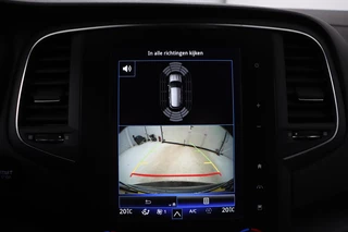 Renault Mégane Renault Mégane 1.3 TCe Limited | Carplay | Camera | Navigatie |  Sfeerverlichting | Keyless | Climate control | Cruise control | Parkeerhulp - afbeelding nr 17