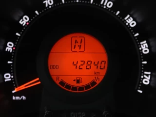 Toyota Aygo Toyota Aygo 1.0 VVT-i x-play Automaat | Carplay navigatie | Camera | Airco - afbeelding nr 7