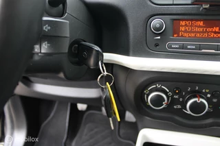 Renault Twingo Renault Twingo 1.0 SCe Collection | Airco | Cruise control | Nl Auto Boekjes. - afbeelding nr 27