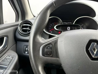 Renault Clio Renault Clio Estate 0.9 TCe Limited  | Navigatie | PDC - afbeelding nr 8