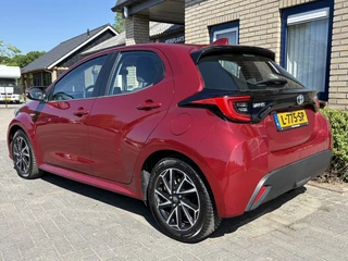 Toyota Yaris Toyota Yaris 1.5 Hyb. Dynamic ACHTER CAMERA-NAVI-BLUETOOTH - Allseason - afbeelding nr 7