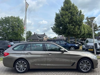 BMW 5 Serie BMW 5 Serie Touring 530i High Exe 2018 NL Auto 1E Eigenaar - afbeelding nr 4