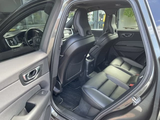 Volvo XC60 Volvo XC60 2.0 T6 Plug-in hybrid 340 pk AWD R-Design Trekhaak Panoramadak Camera Bliss Full Led Koplampen Harman Kardon Audio Stoel+ stuur + voorruitverwarming  1e Eigenaar Pine Grey Metallic - afbeelding nr 21
