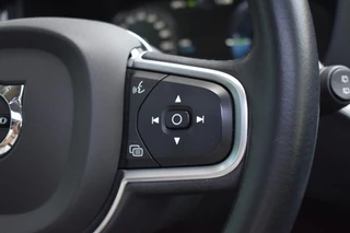 Volvo XC60 Volvo XC60 2.0 T8 TE AWD / EL. A-KLEP / P.DAK / ADAP. CRUISE - afbeelding nr 21