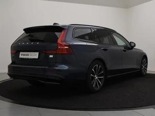 Volvo V60 Volvo V60 T6 PLUG-IN HYBRID LONG RANGE PLUS DARK 360GR CAM ACC BLIS HEAD-U - afbeelding nr 3