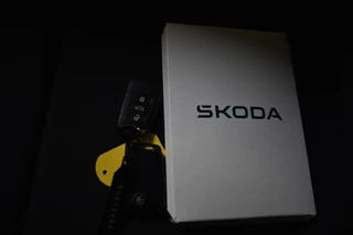 Škoda Karoq Škoda Karoq 1.5 TSI ACT 150PK DSG ELEGANCE VIRTUAL/CAMERA/CARPLAY - afbeelding nr 44