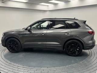Volkswagen Touareg Volkswagen Touareg 3.0 TSi DSG R-Line 4Motion Navigatie-Pano-Elektr.Trekhaak-Achterasbesturing-Adapt.Cr.Contr-Carplay-Clima-Camera-Stoel/Stuurverwarming-Luchtvering-Headup - afbeelding nr 29