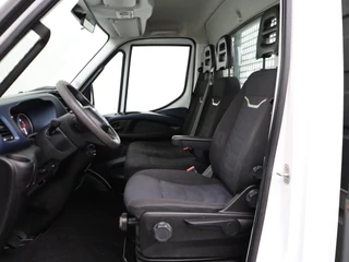 Iveco Daily Iveco Daily 35S14 Hi-Matic Automaat Open Laadbak 4,40 Meter | 3500Kg Trekhaak | Airco | Cruise | 3-Persoons - afbeelding nr 17