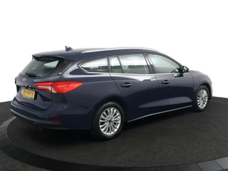 Ford Focus Ford Focus Wagon 1.0 EcoBoost Titanium Business | Stoelverwarming | Sensoren | - afbeelding nr 6