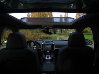 Porsche Cayenne Porsche Cayenne 3.0 S E-Hybrid 410PK / Porsche Sport Design / LED - afbeelding nr 11