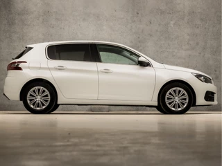 Peugeot 308 Peugeot 308 1.2 PureTech Sport (PANORAMADAK, APPLE CARPLAY, GROOT NAVI, LEDEREN SPORTSTOELEN, STOELVERWARMING, 360 CAMERA, GETINT GLAS, CRUISE, NIEUWSTAAT) - afbeelding nr 4