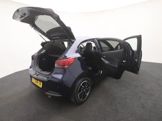Mazda 2 Mazda 2 1.5 e-SkyActiv-G Homura Aka met Driver Assistance pakket en dakspoiler : dealer onderhouden - afbeelding nr 10