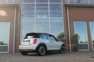MINI Electric ➡️ Mini Mini Electric Yours 33 kWh | 1e eigenaar | inc BTW | NL auto | Pano | Head-up | Harman-kardon | Camera | LED | Sportstoelen | Leer | DAB | PDC | Climate control | - afbeelding nr 4