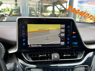 Toyota C-HR Toyota C-HR 1.8 Hybrid Premium - camera - navi - afbeelding nr 19