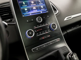 Renault Grand Scénic Renault Grand Scénic 1.2 TCe Deluxe 7 Persoons (PANORAMADAK, APPLE CARPLAY, VIRTUAL COCKPIT, NAVIGATIE, CLIMATE, STOELVERWARMING, SPORTSTOELEN, GETINT GLAS, CRUISE, NIEUWE APK, NIEUWSTAAT) - afbeelding nr 10