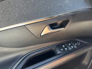 Peugeot 3008 Peugeot 3008 1.2 PURETECH 130PK CROSSWAY HALF-LEER NAVI CAMERA AIRCO LMV PDC - afbeelding nr 16