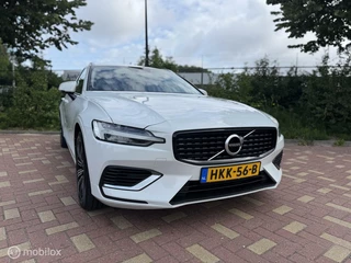 Volvo V60 Volvo V60 2.0 T6 Recharge AWD R-Design / Carplay - afbeelding nr 16