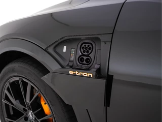 Audi e-tron Audi e-tron 50 Quattro S-Line Launch-Edition-Black 71 kWh (INCL-BTW) *PANO | LEATHER-MICROFIBRE | DIGI-COCKPIT | FULL-LED | MEMORY-PACK | ADAPTIVE-CRUISE | HEATED-SPORTSEATS | NAVI-FULLMAP | KEYLESS | SHIFT-PADDLES | 20