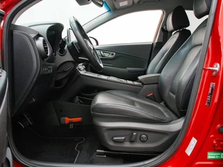 Hyundai Kona Hyundai Kona EV Premium 64 kWh | Verlaagd | Trekhaak tbv fietsendrager - afbeelding nr 16