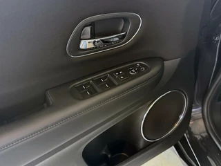 Honda HR-V Honda HR-V 1.5 i-VTEC Elegance|Camera|Navi|Trekhaak| - afbeelding nr 17