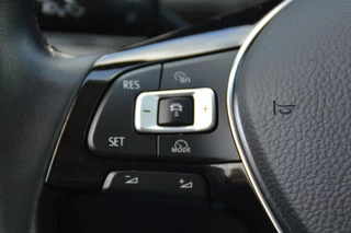 Volkswagen Polo Volkswagen Polo 1.0 TSI Highline Business R - afbeelding nr 23