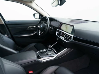 BMW 3 Serie BMW 3-serie Touring 330e 293pk Sport Line | Full LED | Sportstoelen | Adaptive cruise | Trekhaak - afbeelding nr 13