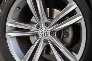 Volkswagen Tiguan Volkswagen Tiguan 1.4 TSI R Line Org NL 1ste Eig Trekhaak LED Dealer Onderhouden - afbeelding nr 39