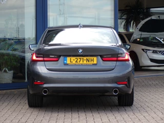 BMW 3 Serie BMW 3 Serie 320i Executive Edition, Automaat / Carplay + Android Auto / Full LED / Camera + Sensoren - afbeelding nr 23