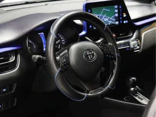 Toyota C-HR [CRUISE CONTROL, CAMERA, BLUETOOTH VERBINDING, STOELVERWARMING, JBL AUDIOINSTALLATIE, MULTIFUNCTIONEEL STUURWIEL, NIEUWSTAAT] - afbeelding nr 11