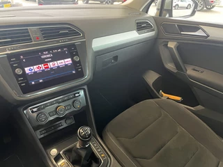 Volkswagen Tiguan Volkswagen Tiguan 1.4 TSI Comfortline | Trekhaak | Schuif-/kanteldak | Navigatie - afbeelding nr 27