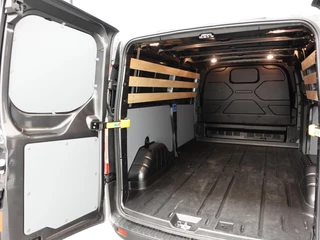Ford Transit Custom Ford Transit Custom 300 2.0 TDCI 130pk L2H1 Trend Automaat Airco Navigatie Cruise control Camera Parkeersensoren Trekhaak Betimmering Laadruimte - afbeelding nr 33